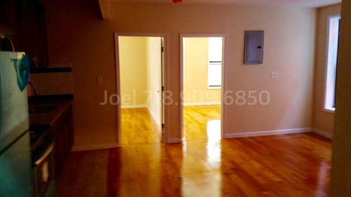 Building Photo - 653 Miller Ave