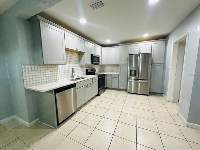 Foto del edificio - 2121 W Powhatan Ave