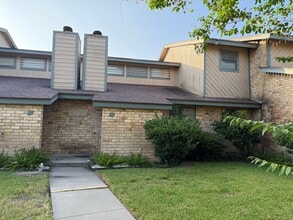 Building Photo - 5180 Middlecoff Cir