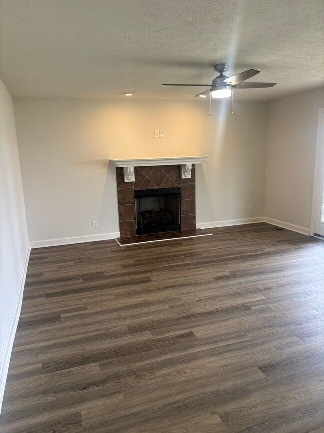 Foto del edificio - Move-In Ready Rental with Private Fenced Backyard