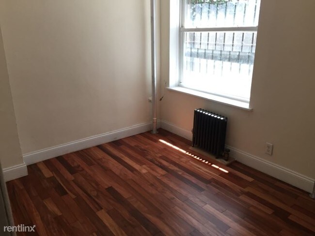 Building Photo - 2 br, 1 bath House - 310 W 87th St 1B Unit 1B