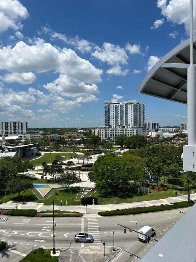 Primary Photo - 1776 Polk St