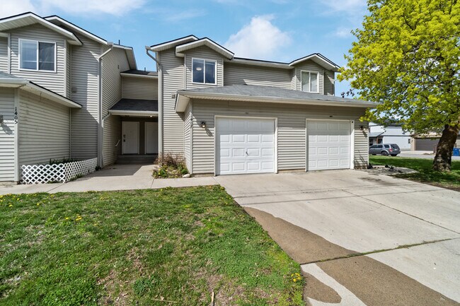 Building Photo - 1409 E Gilbert Ave