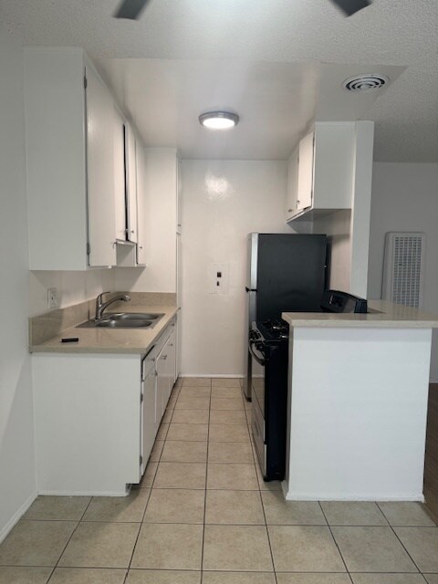 Building Photo - 12610 Caswell Ave