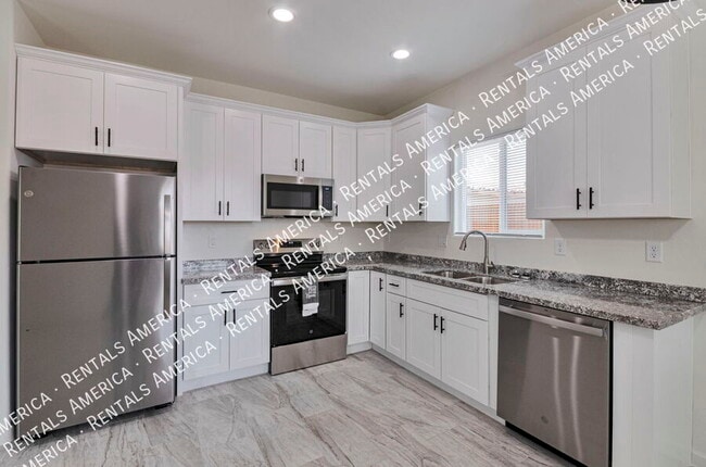 Foto del edificio - 3727 N Stone Ave