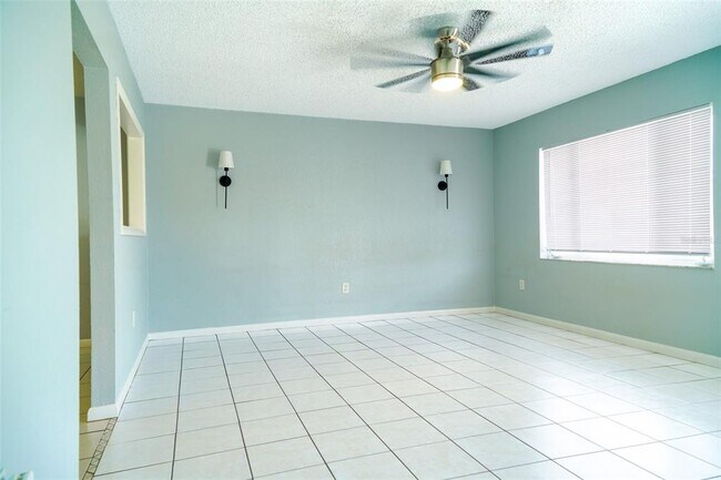 Foto del edificio - 3139 Iverson St