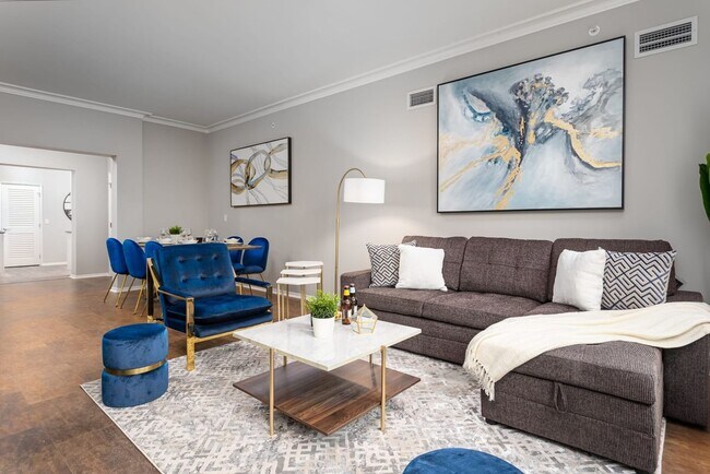 Foto del edificio - 2231 E 67th St