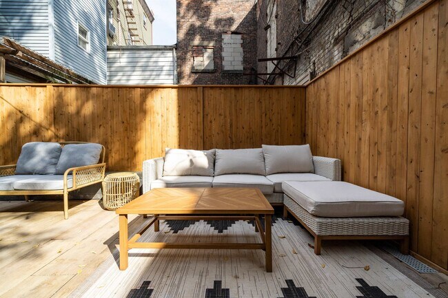 Foto del edificio - 235 Bloomfield St