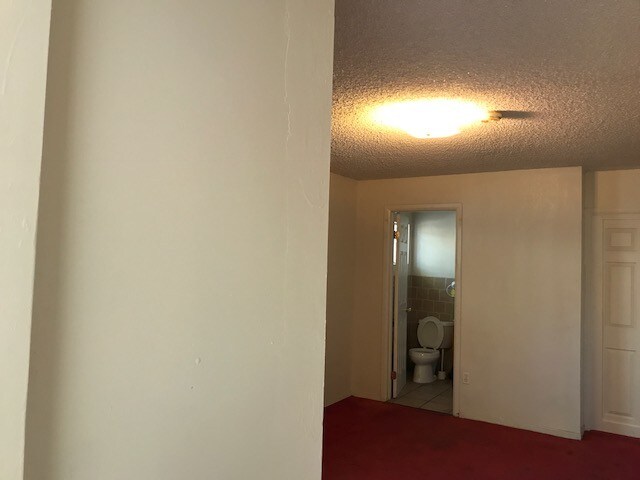 bedroom - 6221 Walker Ave