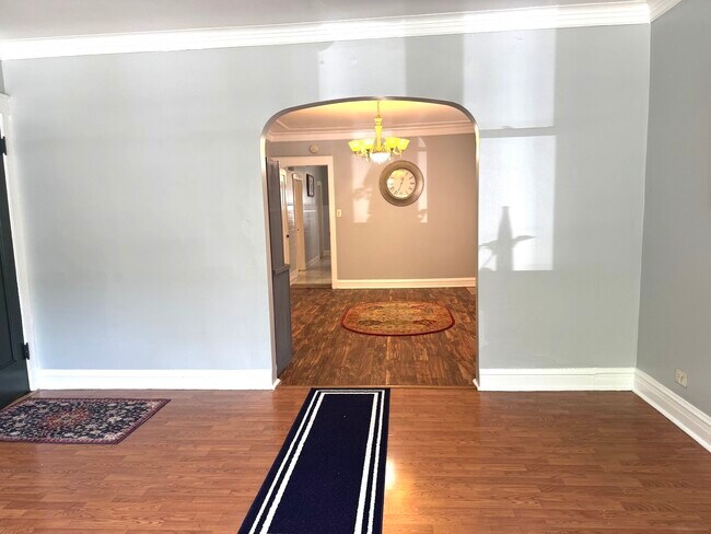 Foto del edificio - 4421 W Wrightwood Ave