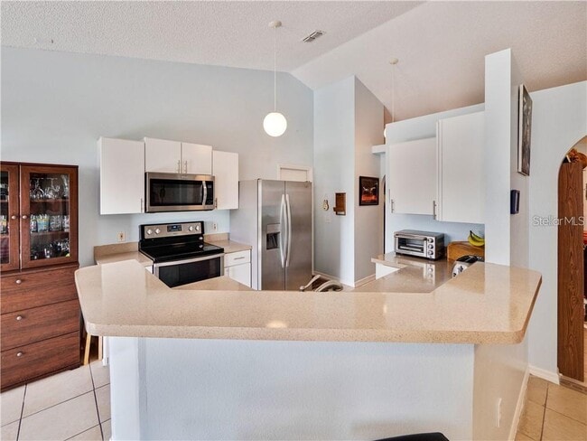 Foto del edificio - 709 Del Prado Dr