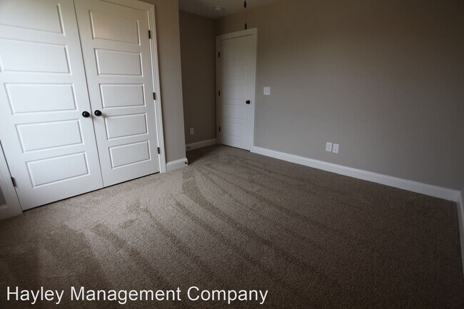 Building Photo - 3 br, 2.5 bath House - 2026 Stephanie Court