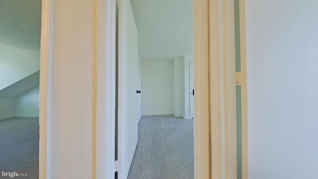 Foto del edificio - 548 S Loudoun St
