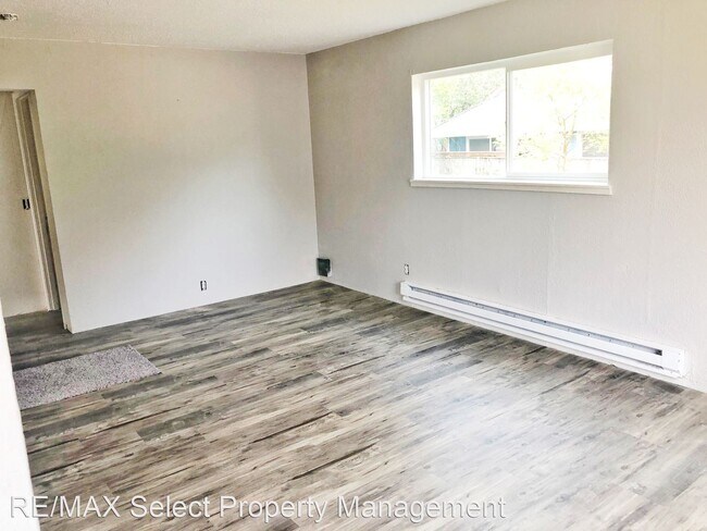 Building Photo - 3 br, 1 bath House - 3572 E Grandview Ave