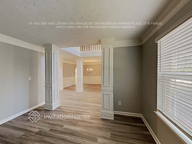 Foto del edificio - 1301 Cochran Crossing