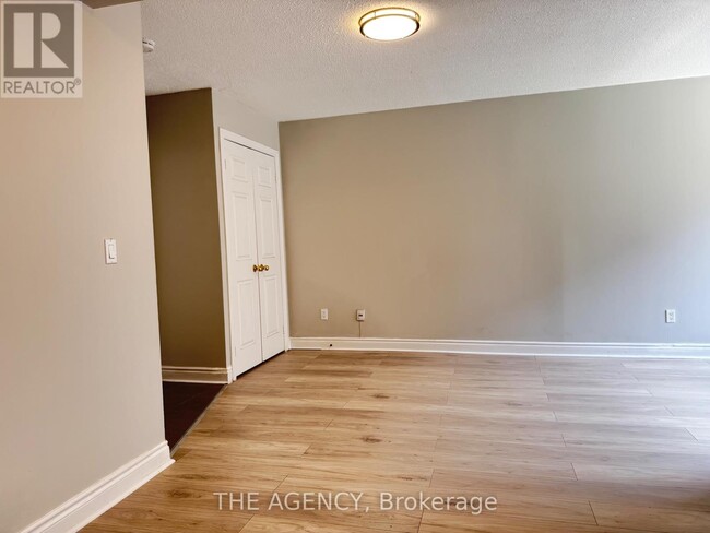 Photo du bâtiment - 477-477 Dean Ave