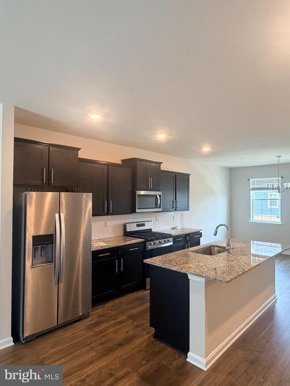 Foto del edificio - 6504 Bullrush Ct