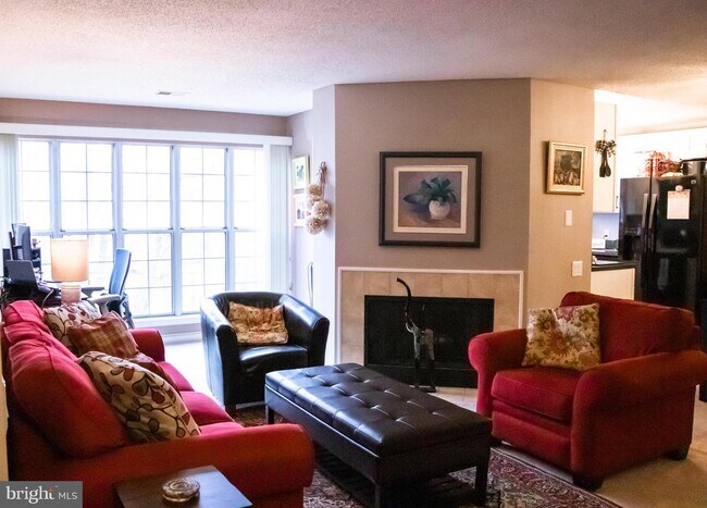 Building Photo - 12014 Golf Ridge Ct