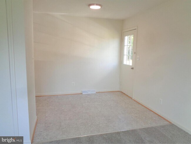 Foto del edificio - 1807 Meadow Dr