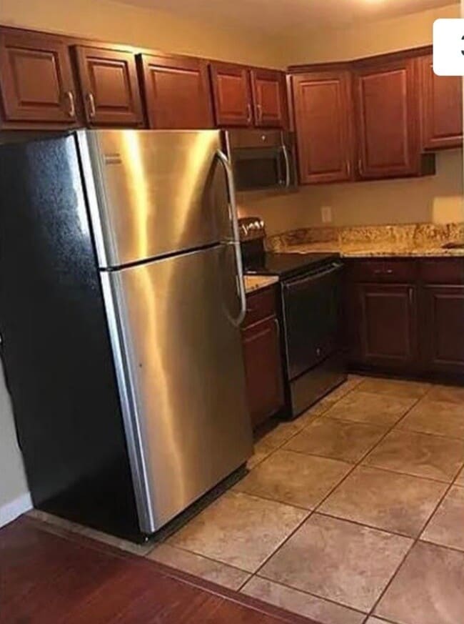 Photo - 6800 E Tennessee Ave (Denver, CO) Apartment