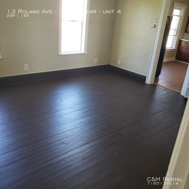 Foto del edificio - South Buffalo 2 bed 1 bath on 13 Roland