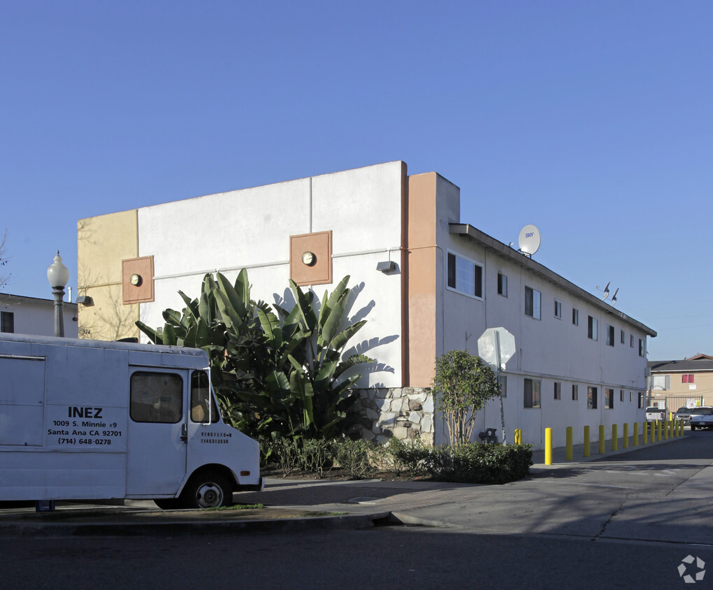 Building Photo - Minnie Street Apartments