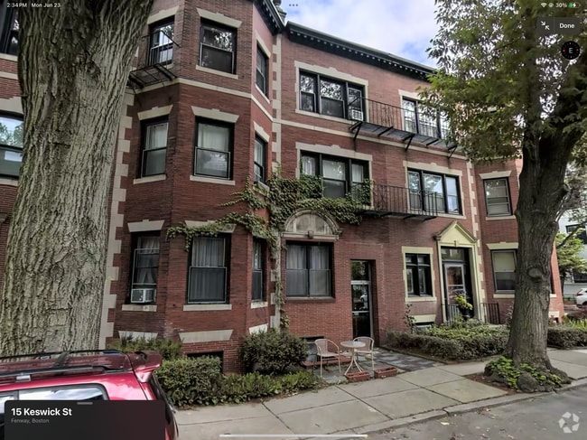 Building Photo - 16 Keswick St
