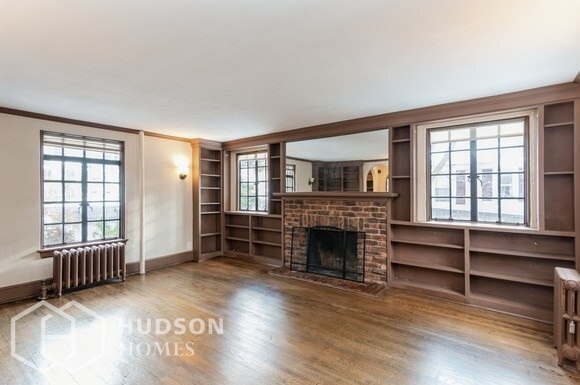 Building Photo - NOW AVAILABLE! 72 Home Ave, Meriden, CT, 0...