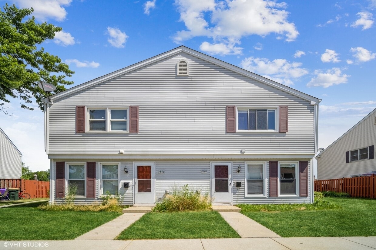 Foto principal - 1884 Jamestown Cir