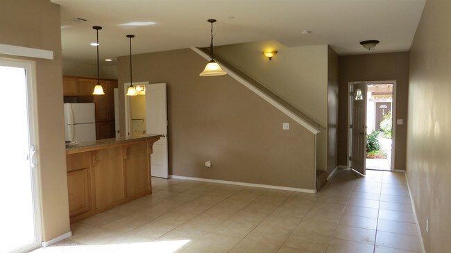 Building Photo - 3 br, 2.5 bath House - 374 Avenida de Amigos