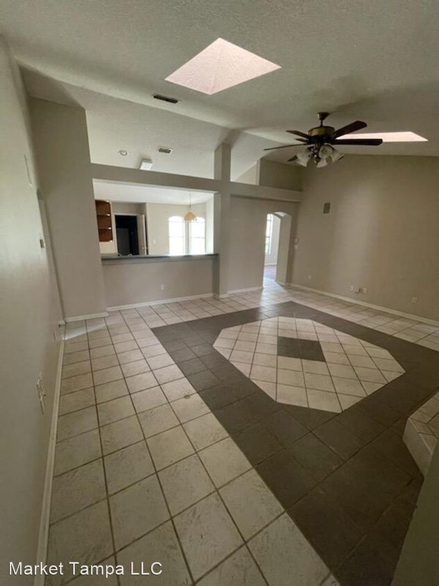 Building Photo - 4 br, 2 bath House - 148 Dover Bluff Dr.