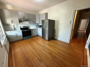 Building Photo - 30-06 85th St