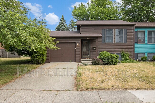Building Photo - 605 Amelia St