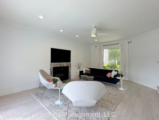 Building Photo - 3 br, 2.5 bath House - 108 Mainsail Drive