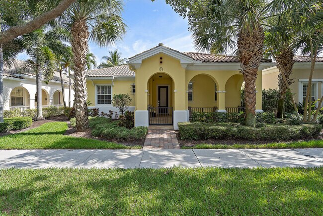 Building Photo - 158 San Remo Dr