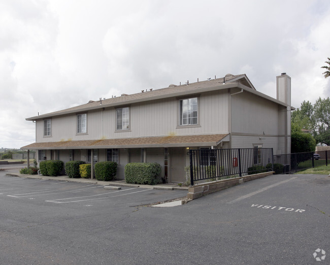 Primary Photo - Golden Terrace Apartments
