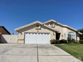 Building Photo - 18120 Lakeview Dr