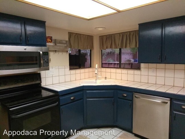 Foto del edificio - 3 br, 2 bath House - 12130 Backdrop Court