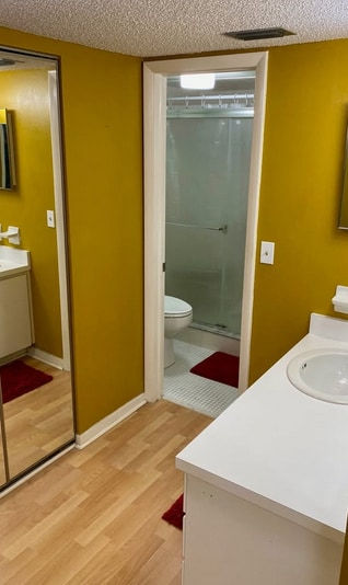 Main Bathroom - 4902 38th Way S