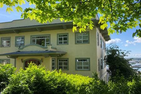 Classic 1923 building near WWU and downtown - 621 North Forest Street