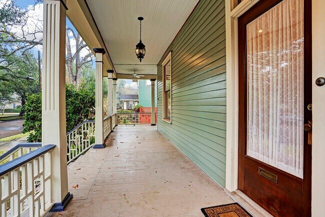 Building Photo - 408 Bayland Ave