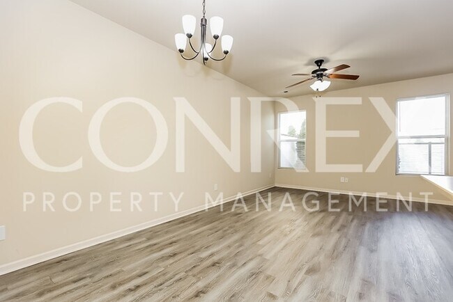 Foto del edificio - Move-In Ready 3 Bedroom Townhome in Murfre...
