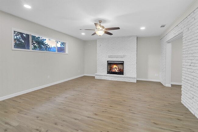 Foto del edificio - 2509 Bayou Ave