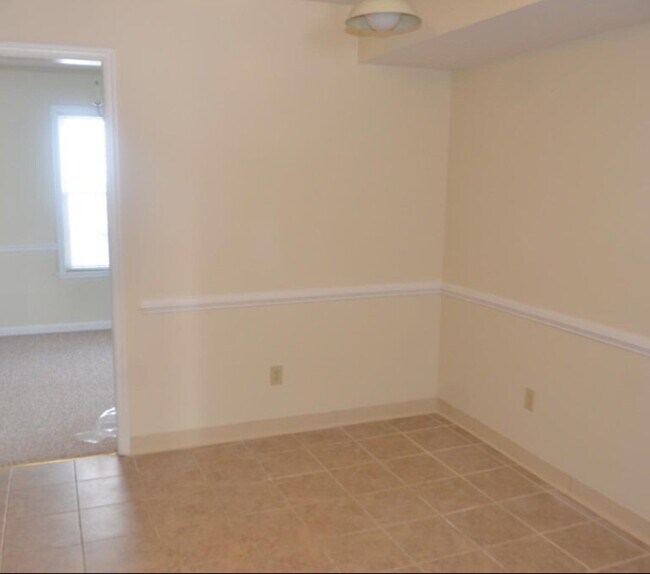 Foto del edificio - 5919 Warwick Rd