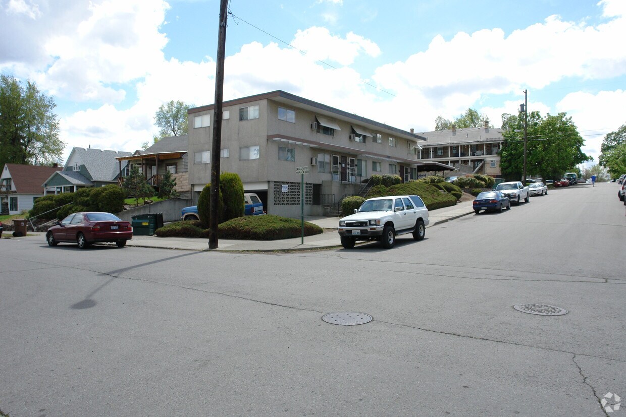 Foto del edificio - 1722-1732 W Nora Ave