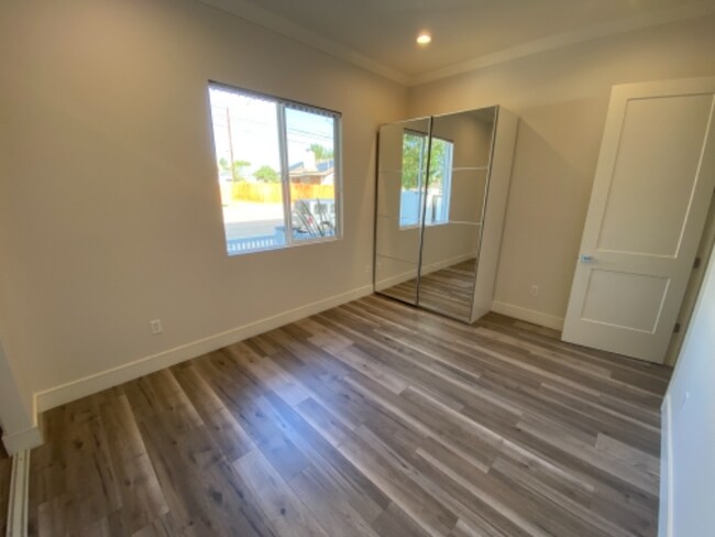 Building Photo - 17040 Strathern St