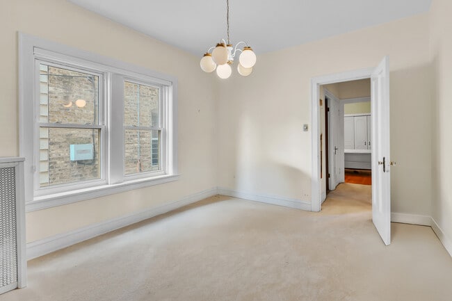 Foto del edificio - 5917 N Campbell Ave