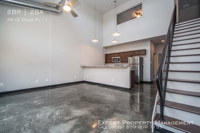 Building Photo - 3810 Dylan Pl