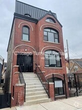 Building Photo - 2112 W 23rd Pl