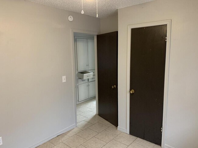 Foto del edificio - 2608 SE 45th